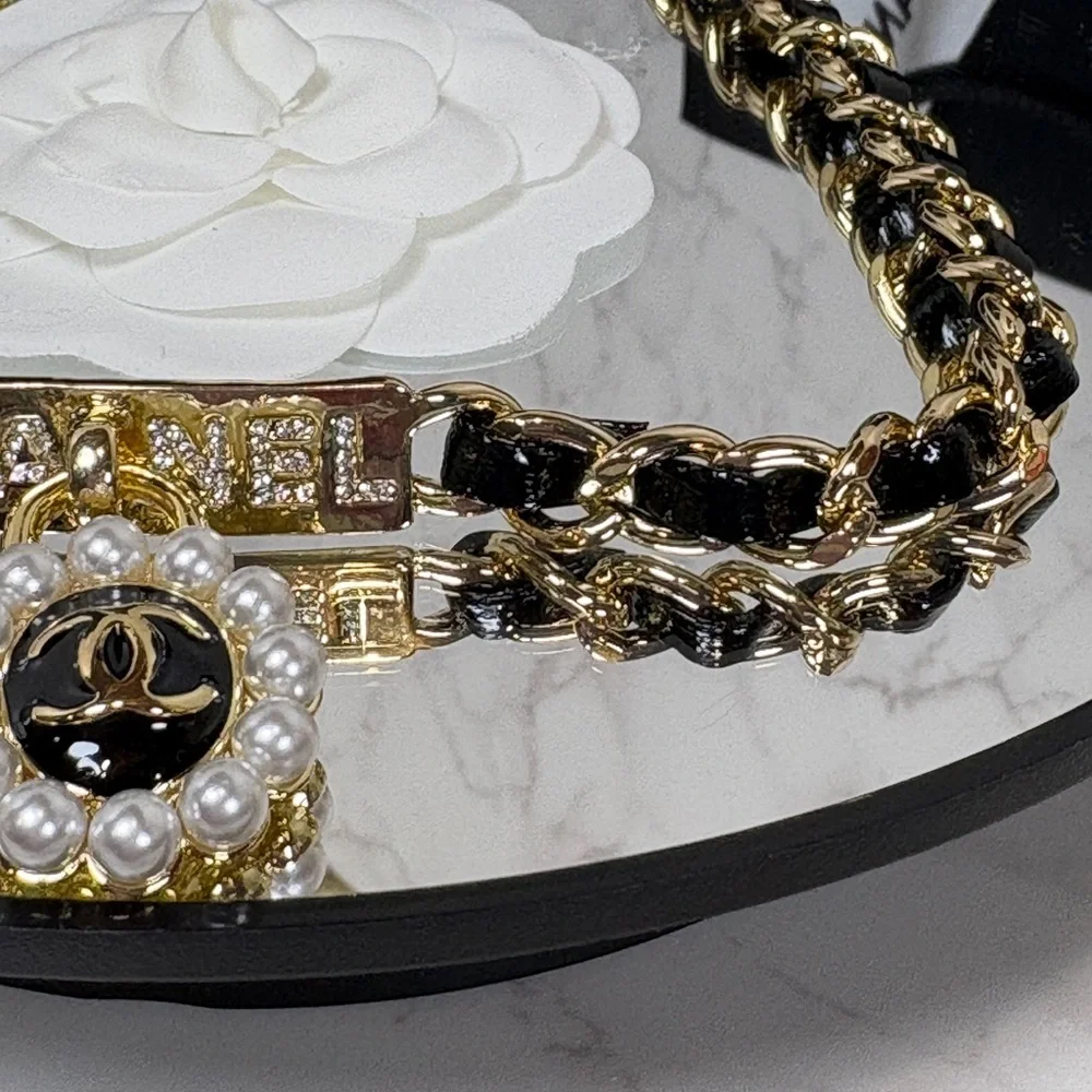 A-1DC-33: NECKLACE: Blk Pleather & Golden Braided Rope w/Faux Pearl Charm, NWOT